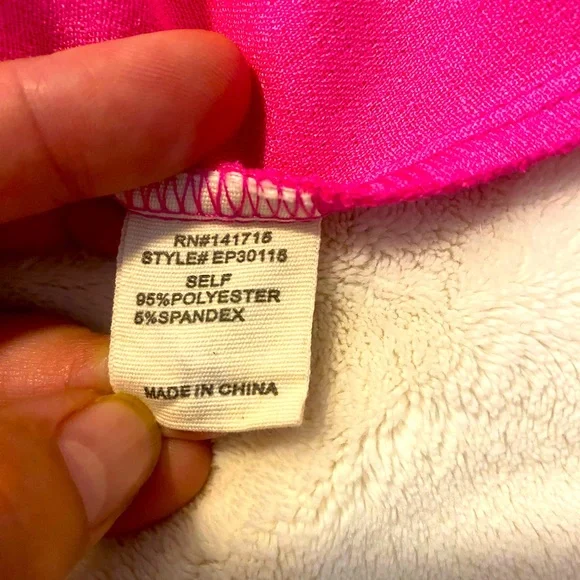 Gently Used Necessary Clothing Hot Pink Envelope Skort! Size Small. - Picture 4 of 6